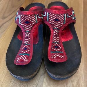 💥🔥 Donald J. Pilner Hand Beaded Sandles 🔥💥